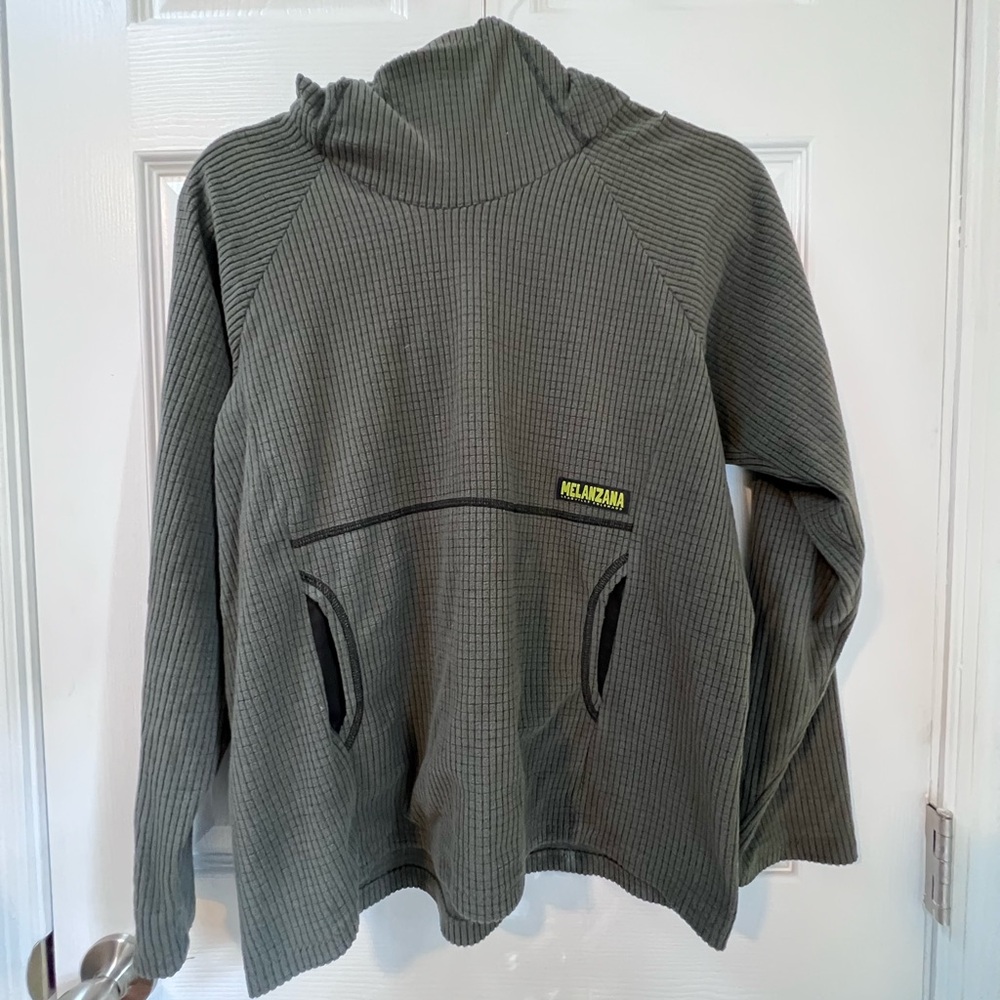 Melanzana Charcoal Textured Hoodie